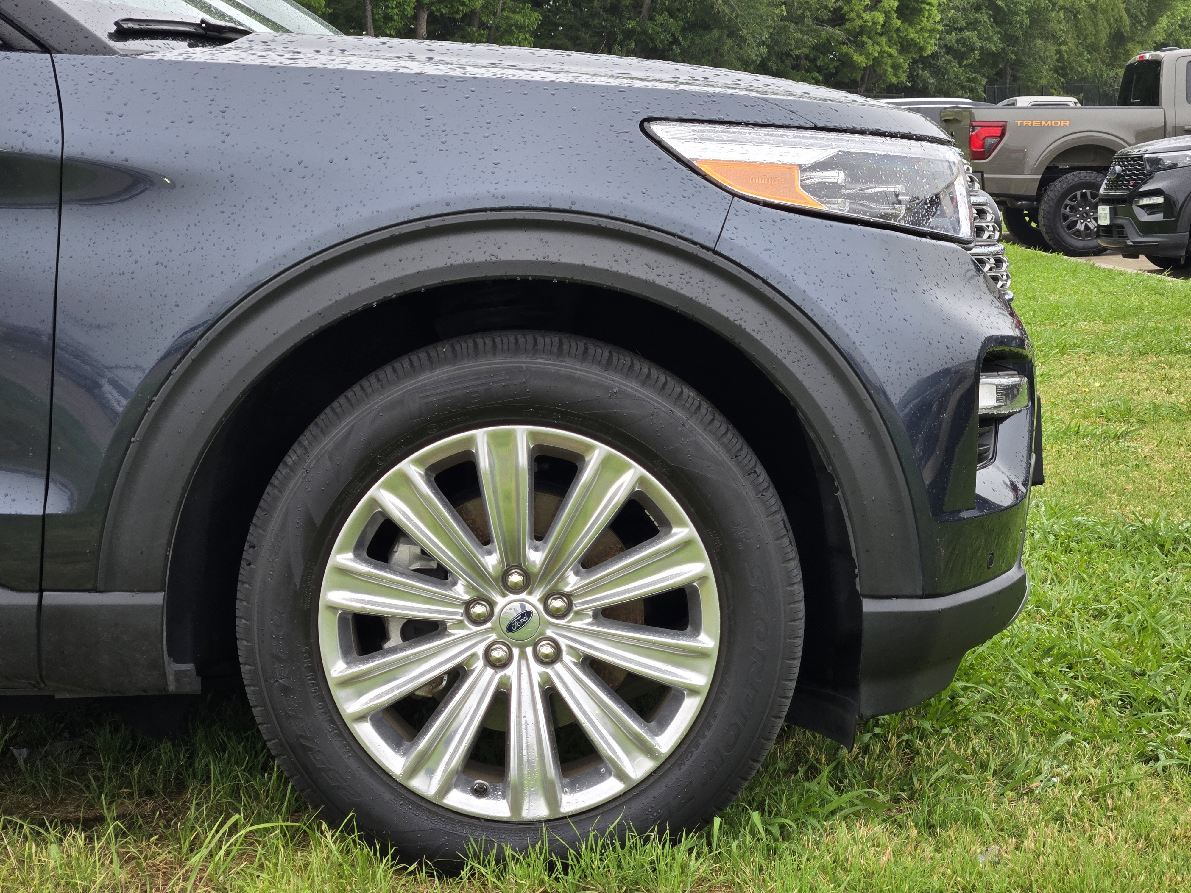 Certified 2023 Ford Explorer Limited w/ Limited Technology Package RWD image 8