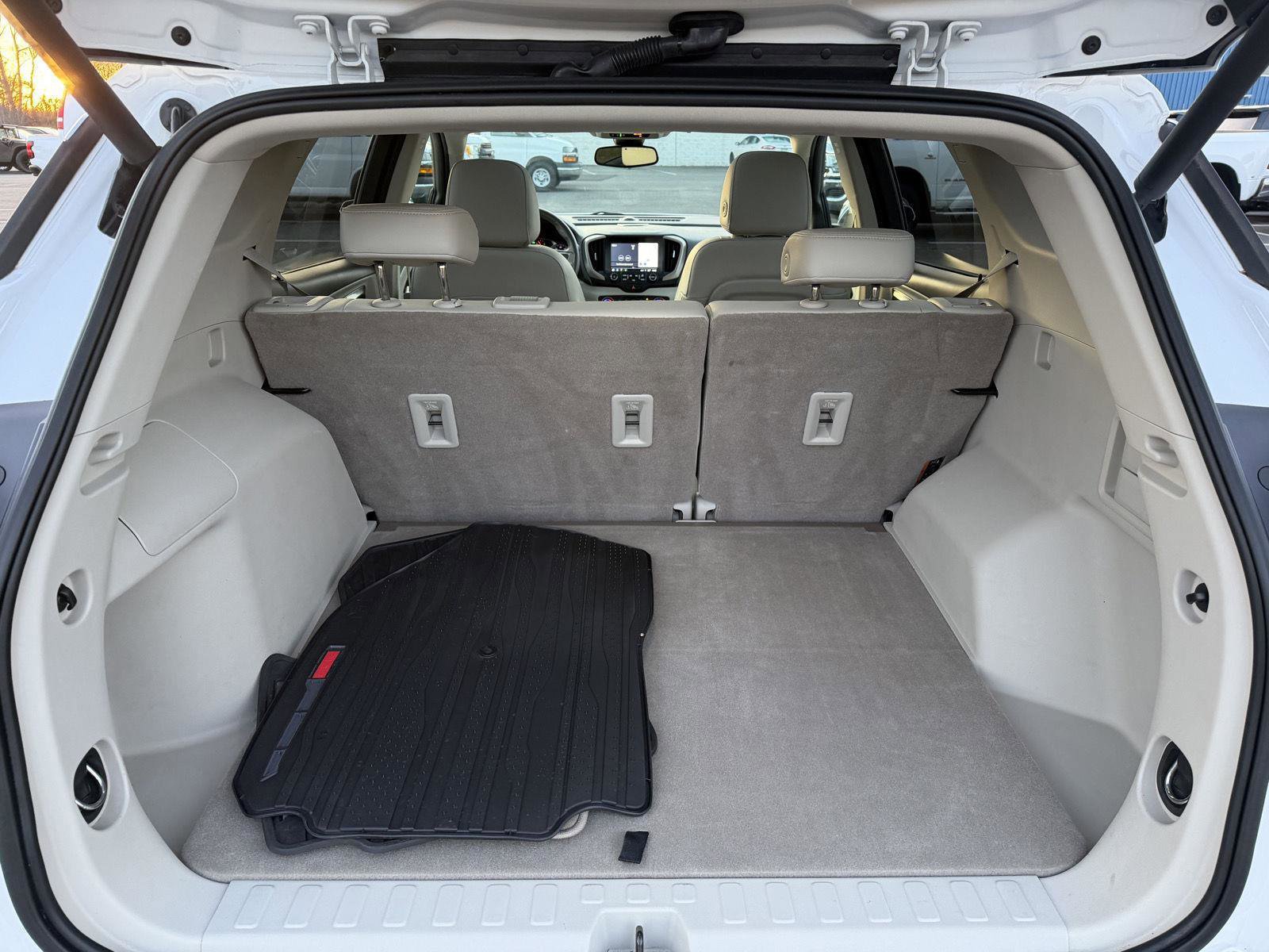 Used 2018 GMC Terrain Denali w/ Advanced Safety Package image 46