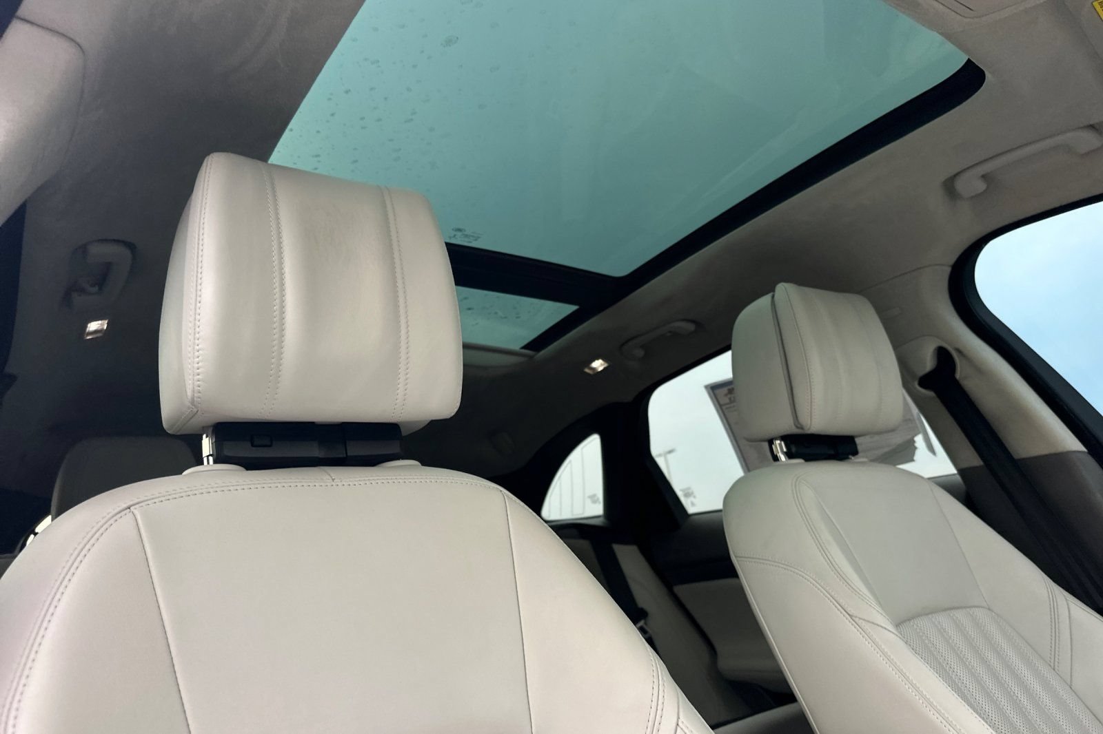 Used 2020 Jaguar F-PACE Portfolio AWD/4WD image 17
