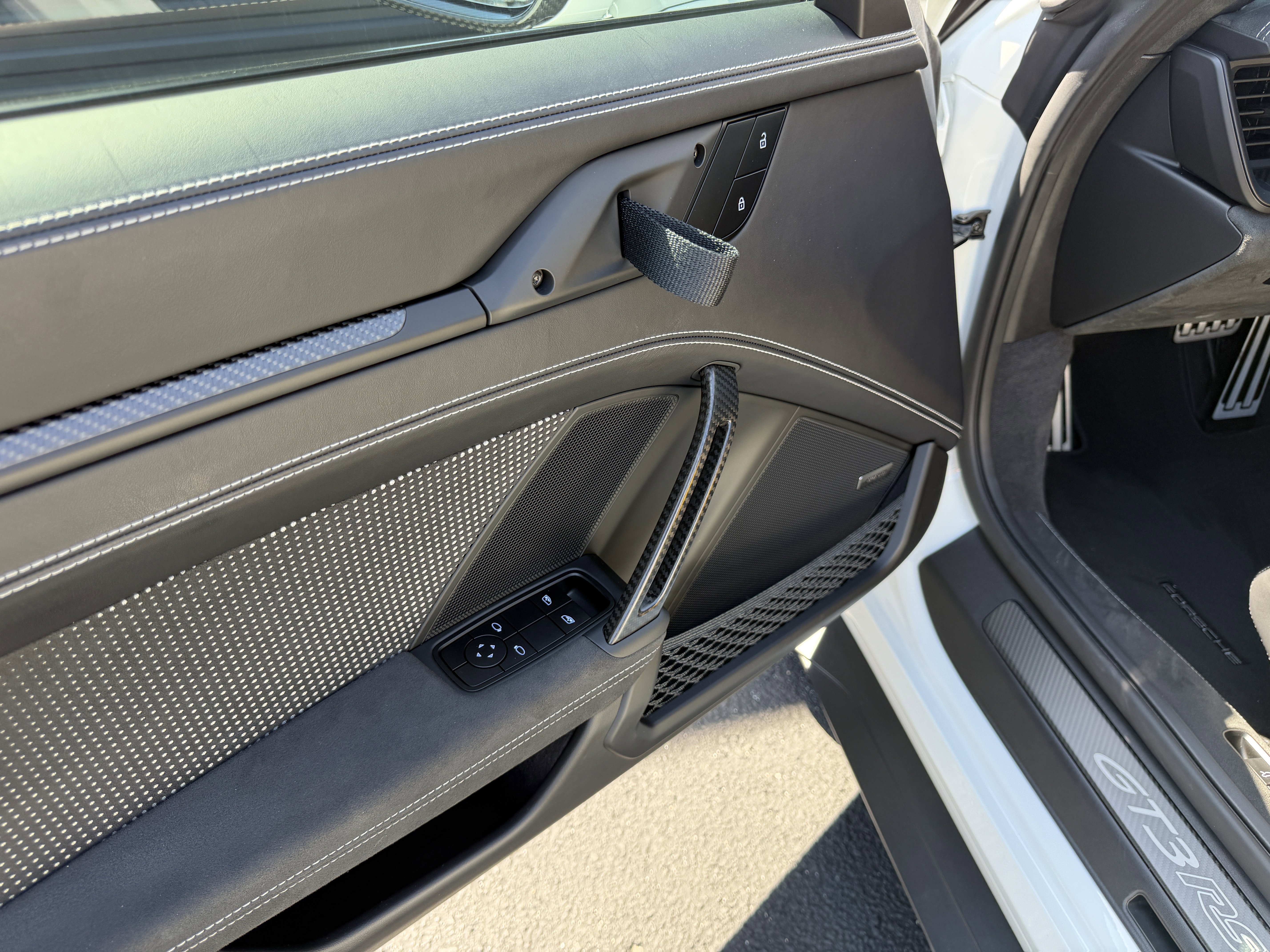 Used 2025 Porsche 911 GT3 RS image 14