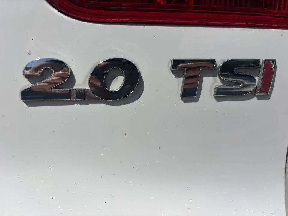 Used 2014 Volkswagen Tiguan SE FWD image 28