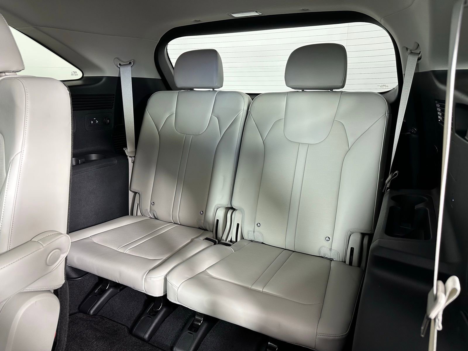 Used 2025 Kia Sorento EX w/ Panoramic Sunroof Package image 35