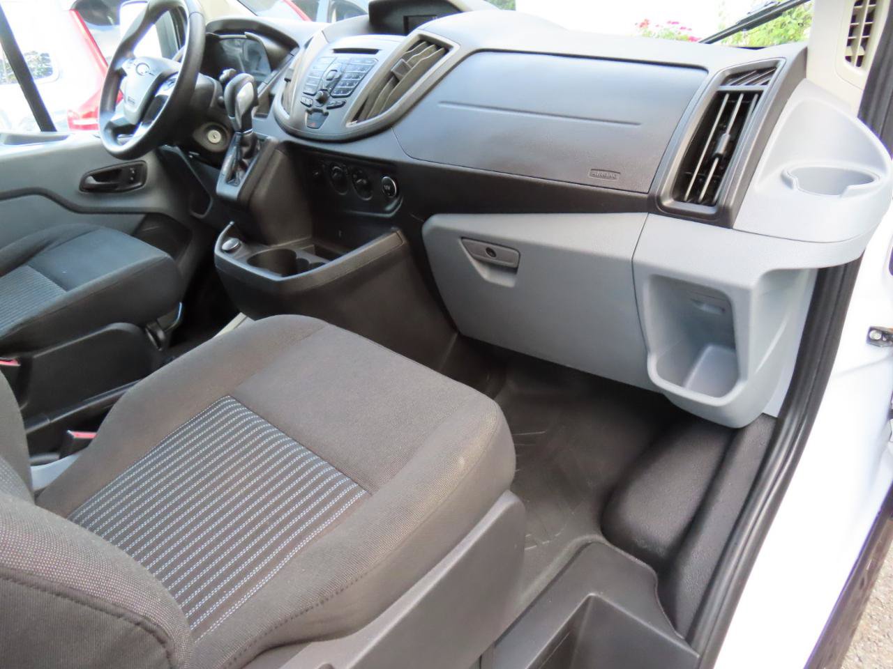 Used 2018 Ford Transit 150 130 Low Roof RWD image 16