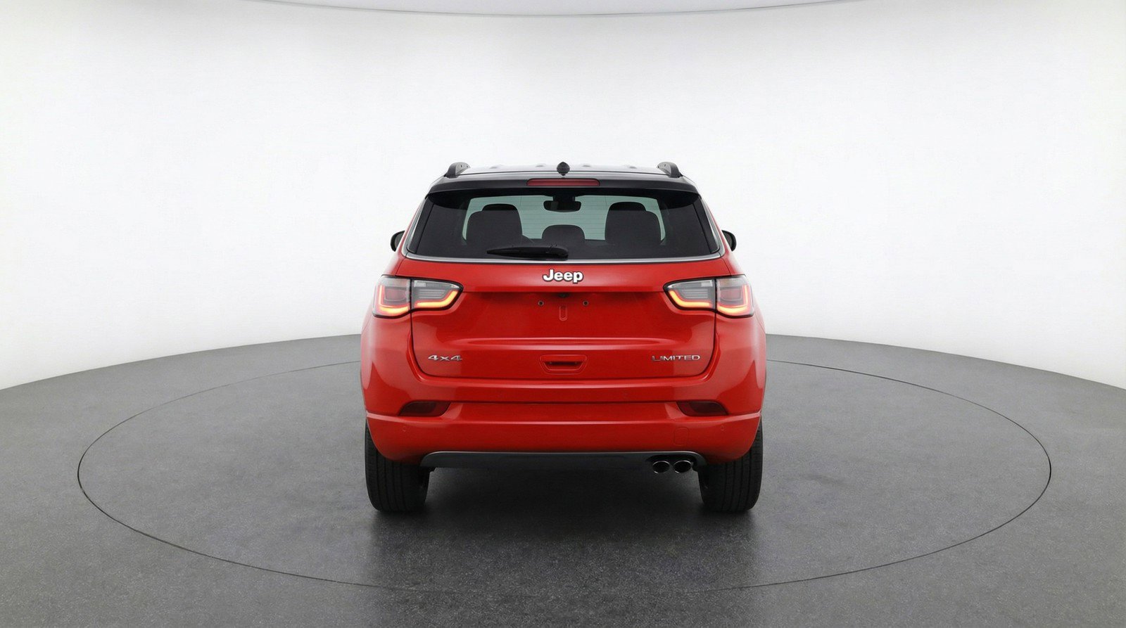 Used 2025 Jeep Compass Trailhawk image 7