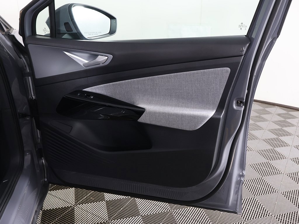 Used 2024 Volkswagen ID.4 2WD image 23