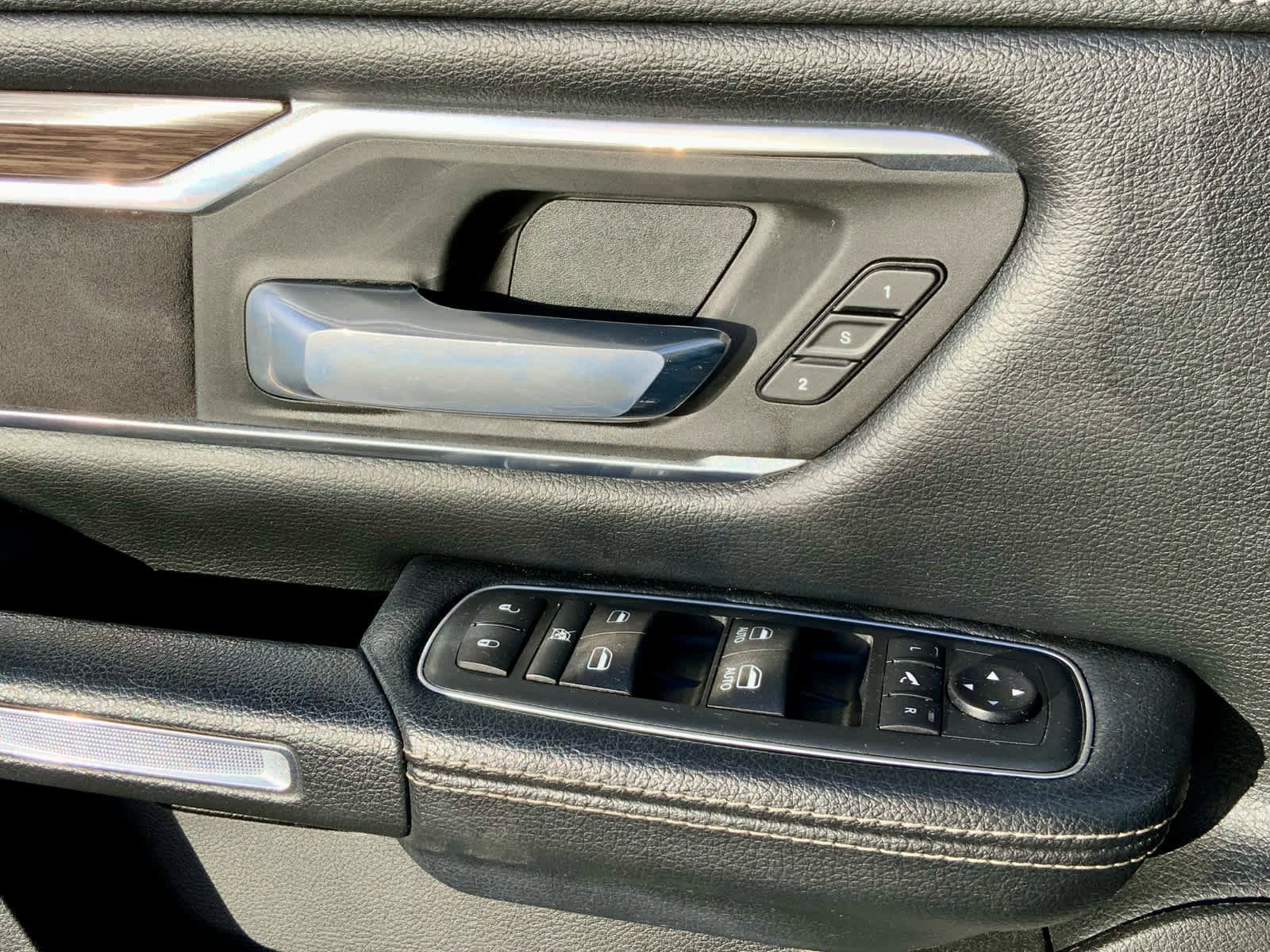 Used 2020 RAM 1500 Laramie w/ Off Road Group image 58