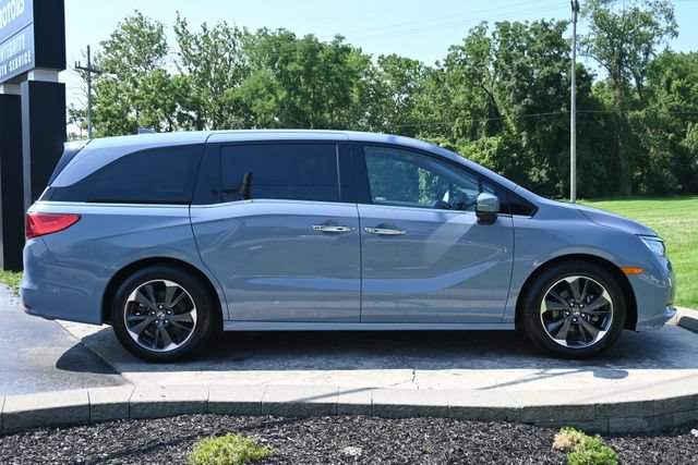 Used 2023 Honda Odyssey Elite image 4