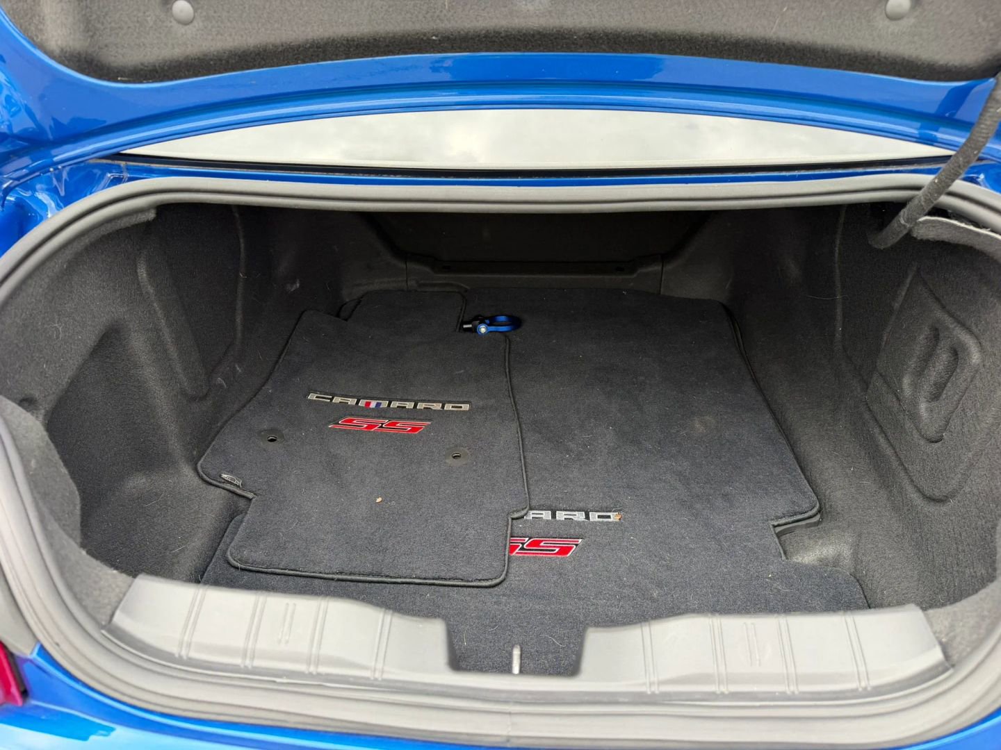 Used 2018 Chevrolet Camaro SS RWD image 14