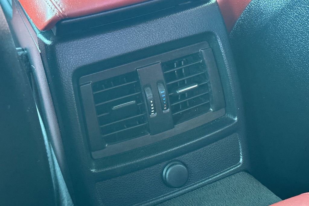 Used 2015 BMW M4 Convertible image 13