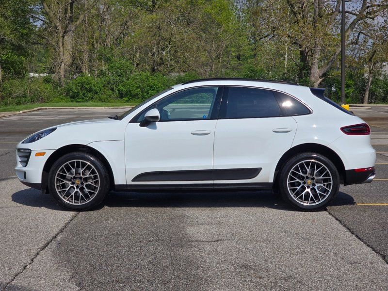 Used 2018 Porsche Macan Sport Edition image 13