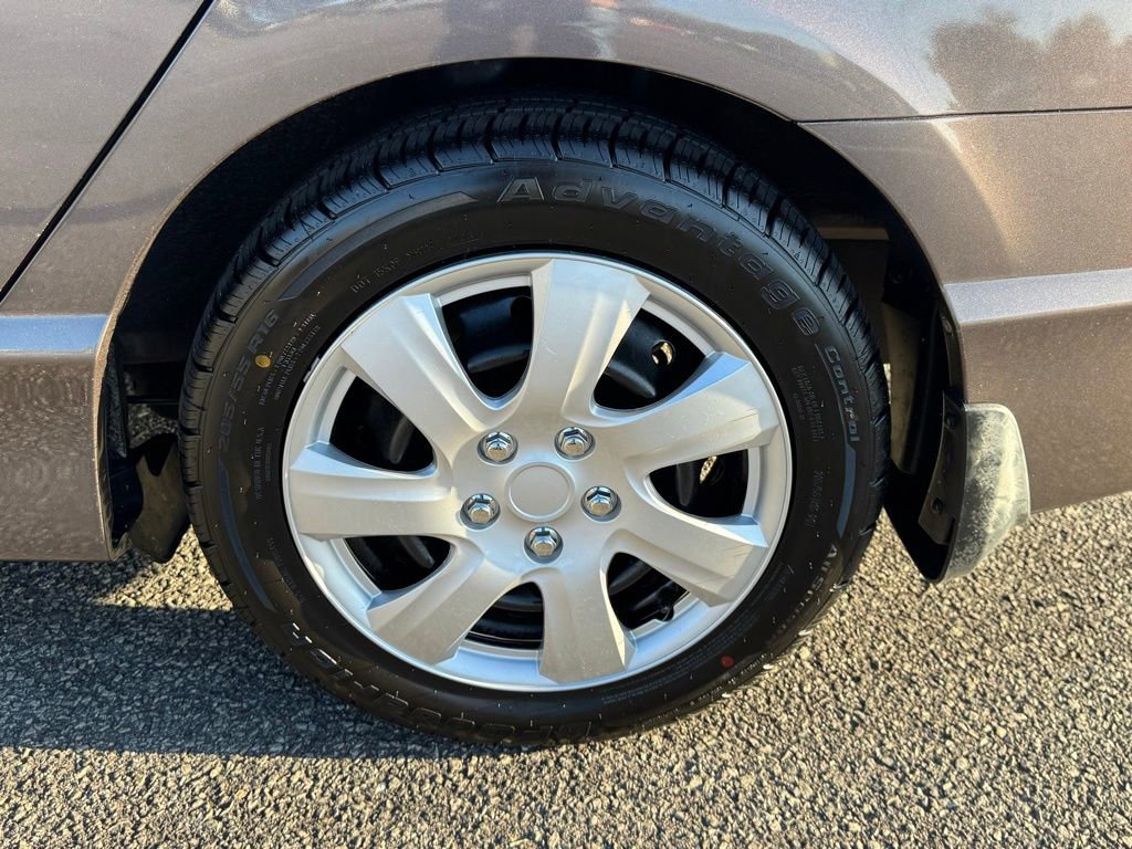 Used 2010 Honda Civic LX image 29