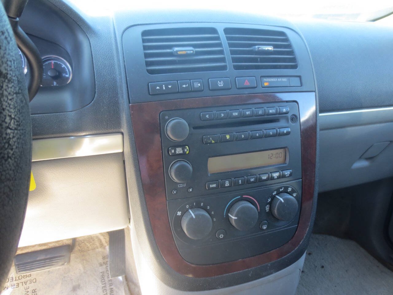 Used 2008 Chevrolet Uplander LS w/ Climate Package FWD image 8
