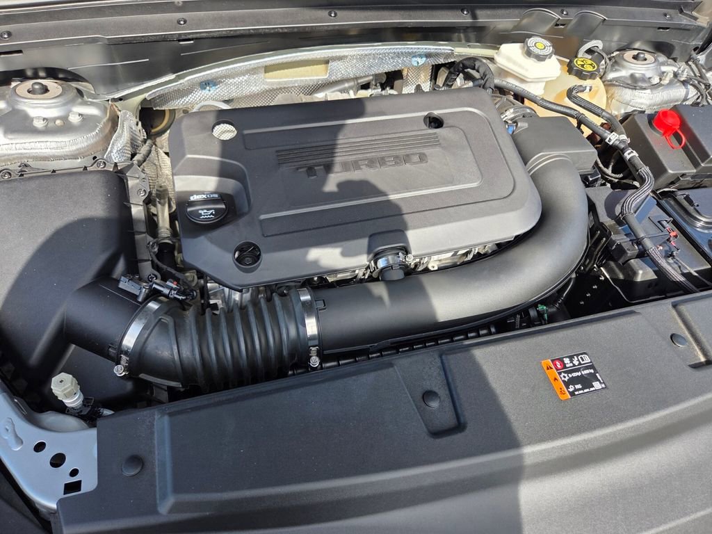 Certified 2024 Buick Envision Preferred AWD/4WD image 18