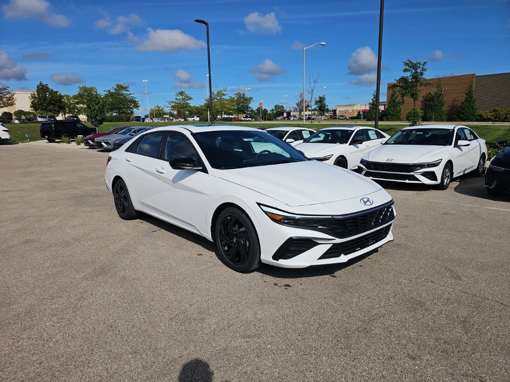 New 2026 Hyundai Elantra SEL Sport FWD image 7