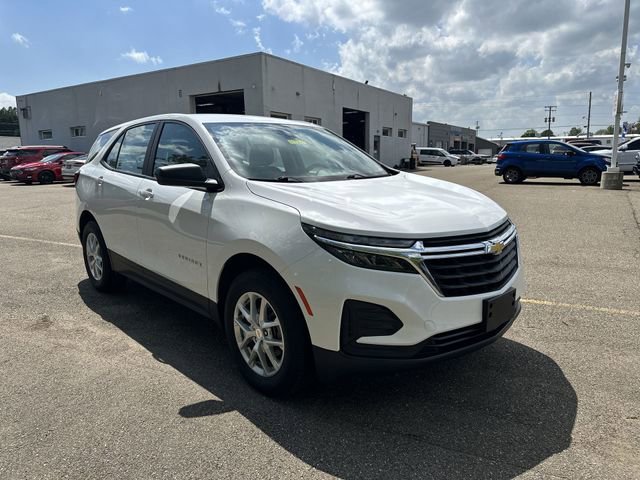 Used 2024 Chevrolet Equinox LS AWD/4WD image 11
