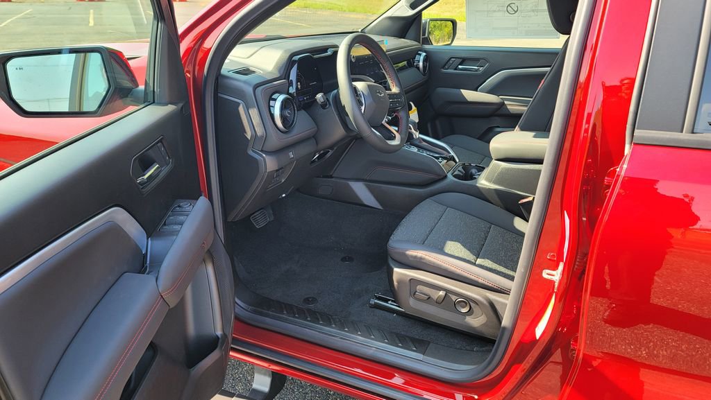 New 2026 Chevrolet Colorado Z71 image 18