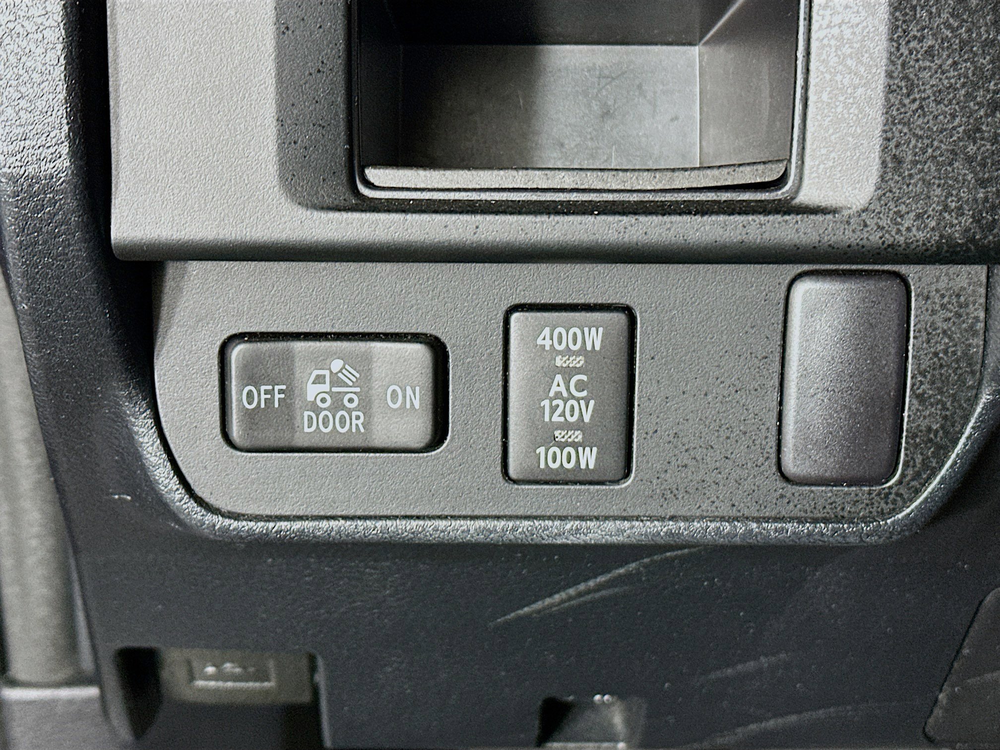 Used 2016 Toyota Tacoma TRD Off-Road image 17