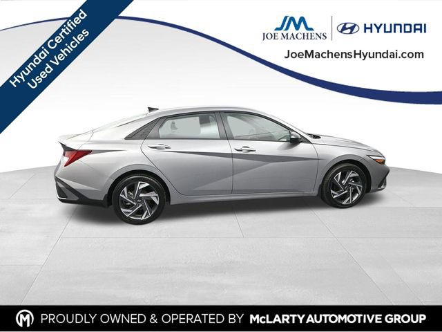 Used 2025 Hyundai Elantra SEL FWD image 10