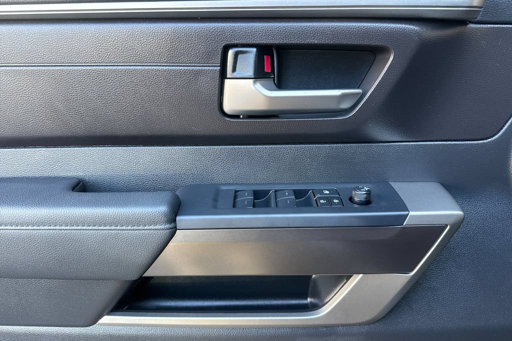 Certified 2025 Toyota Tundra SR5 AWD/4WD image 10