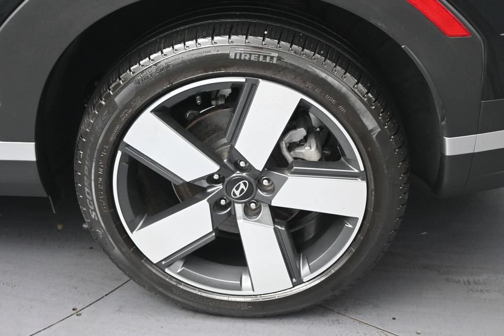 Used 2024 Hyundai Santa Fe Limited FWD image 38