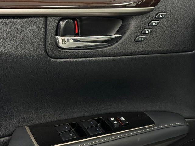 Used 2018 Lexus ES 350 w/ Navigation System Package image 14