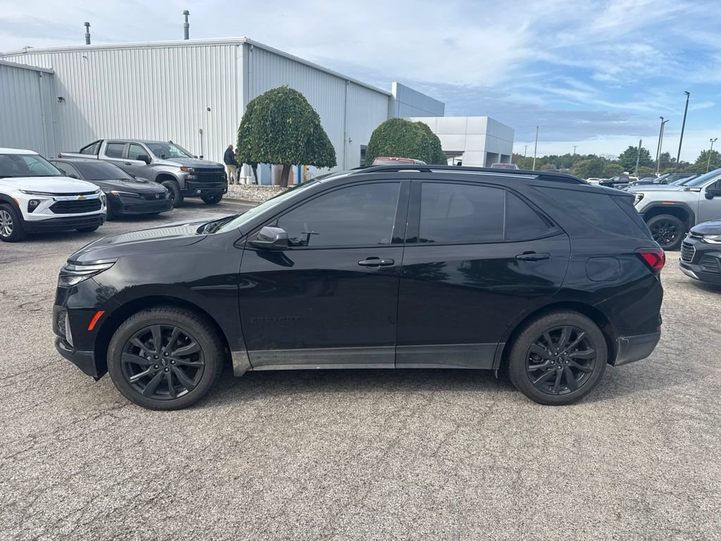 Used 2023 Chevrolet Equinox RS w/ LPO, Floor Liner Package AWD/4WD image 6