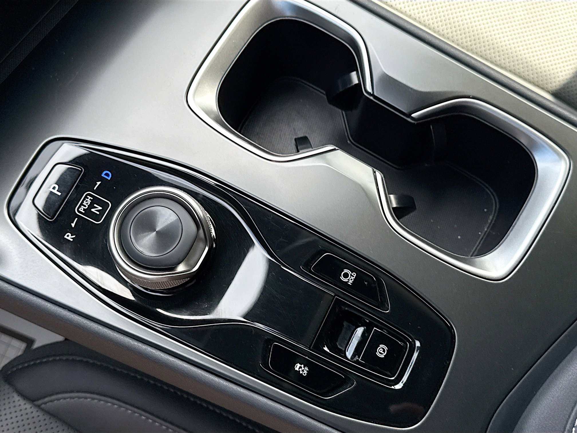 Used 2024 Lexus RZ 450e Premium image 29