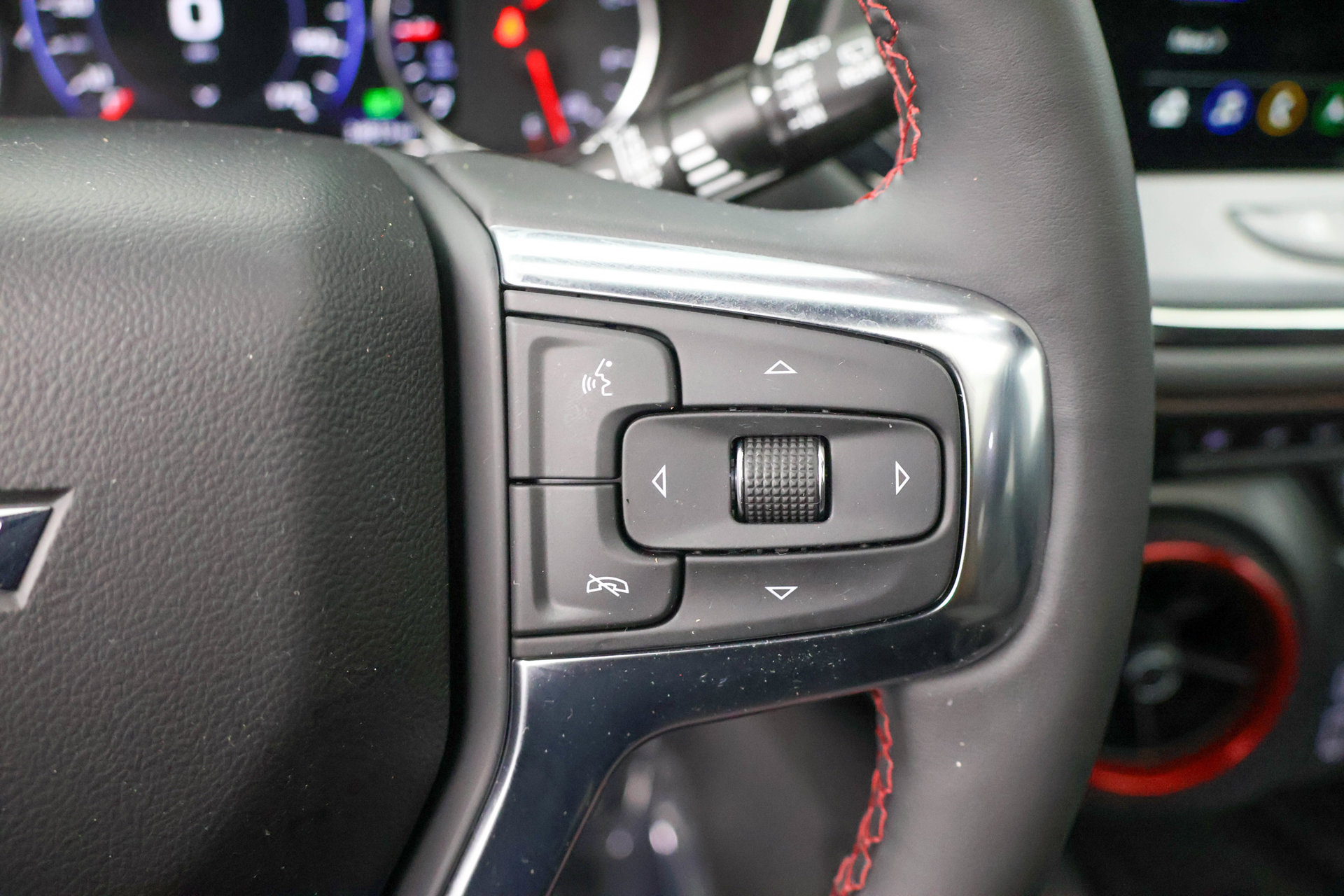Used 2024 Chevrolet Blazer RS w/ Enhanced Convenience Package AWD/4WD image 18