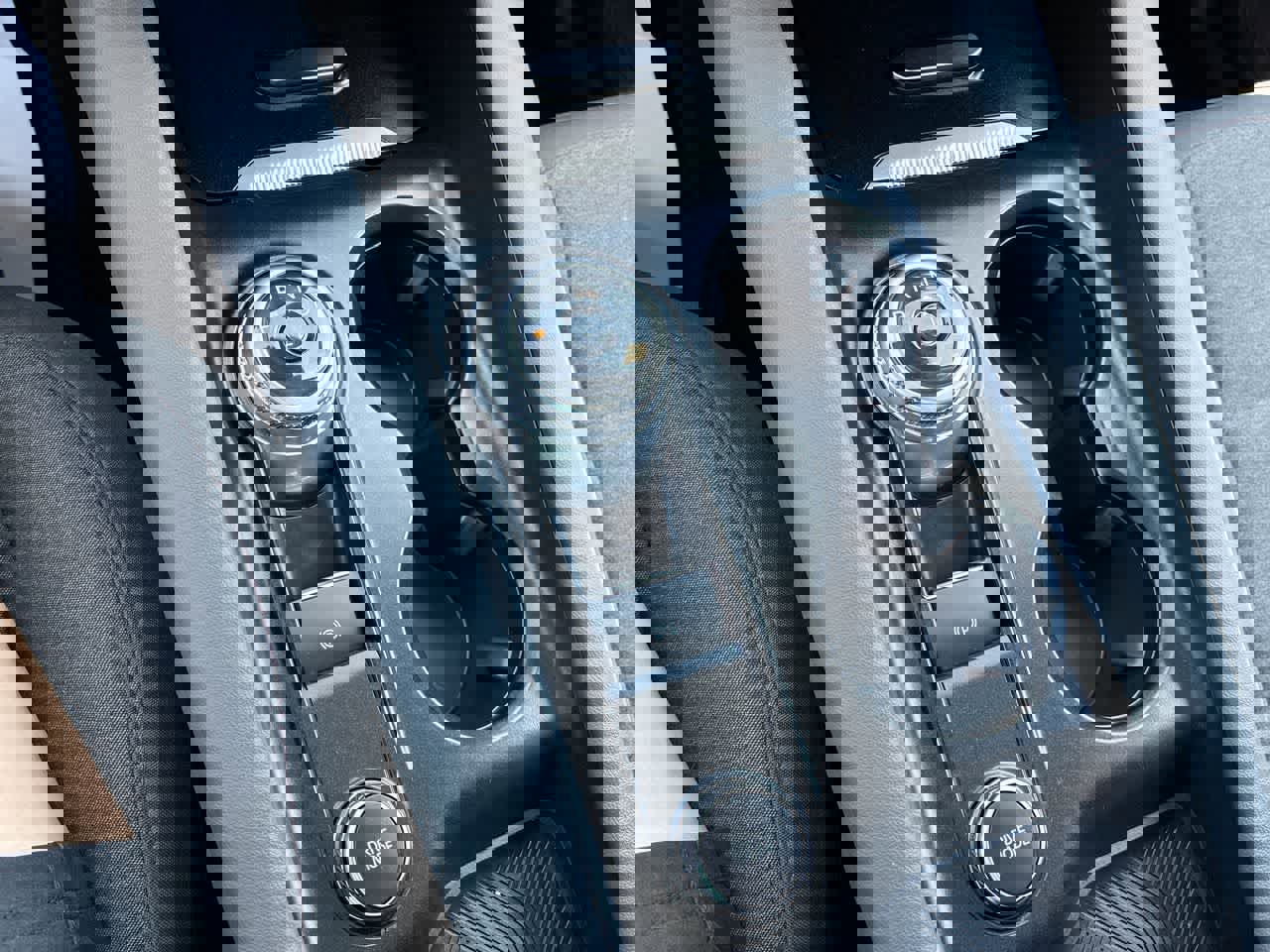 Used 2025 Ford Explorer Active image 16