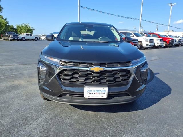 Used 2024 Chevrolet Trax LS w/ LS Convenience Package image 17