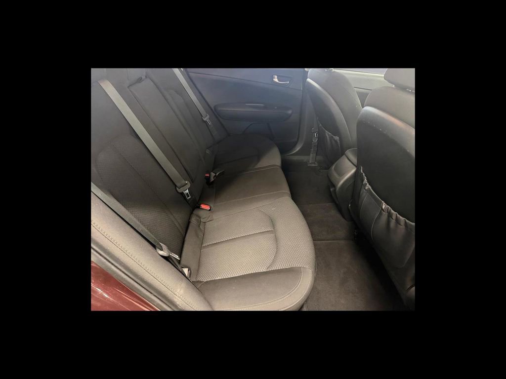Used 2017 Kia Optima LX FWD image 18