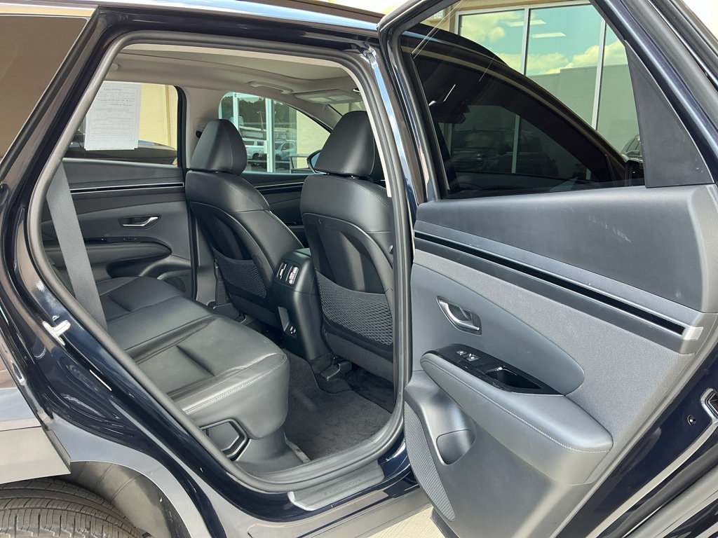 Certified 2023 Hyundai Tucson Limited AWD/4WD image 10