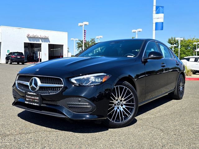 Used 2025 Mercedes-Benz C 300 4MATIC Sedan image 3