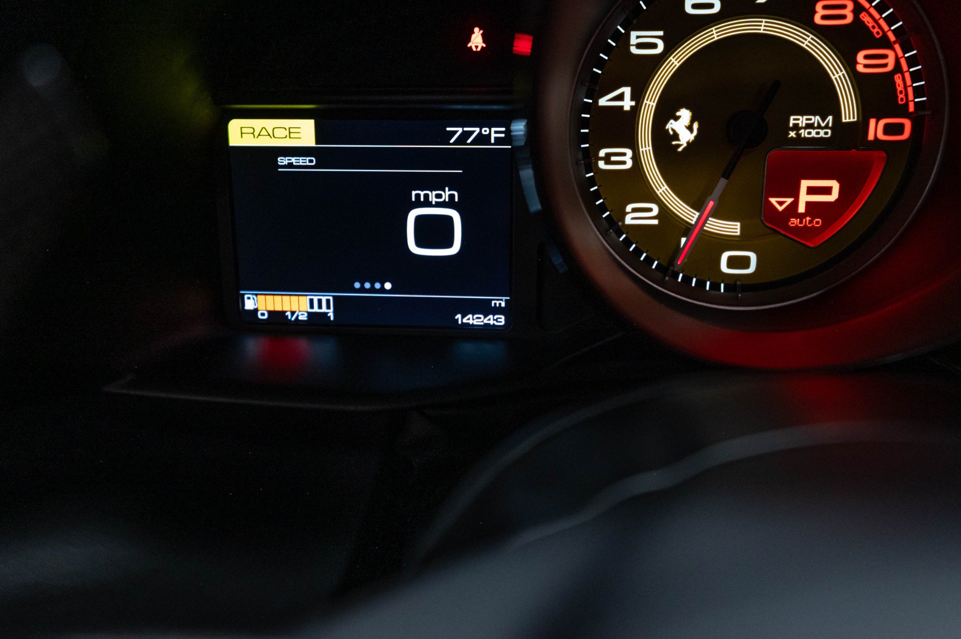 Used 2018 Ferrari 488 Spider RWD image 18