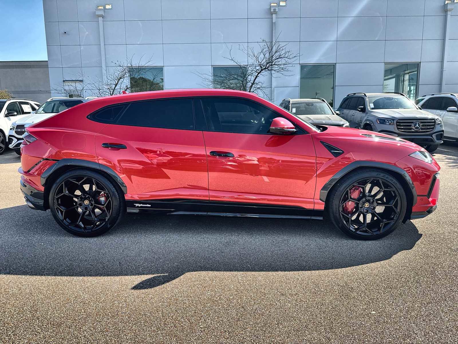 Used 2024 Lamborghini Urus Performante AWD/4WD image 10
