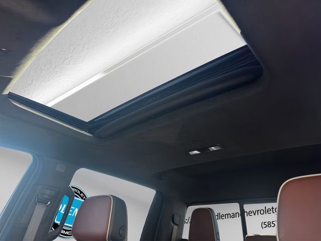 Used 2024 GMC Sierra 3500 Denali Ultimate image 17