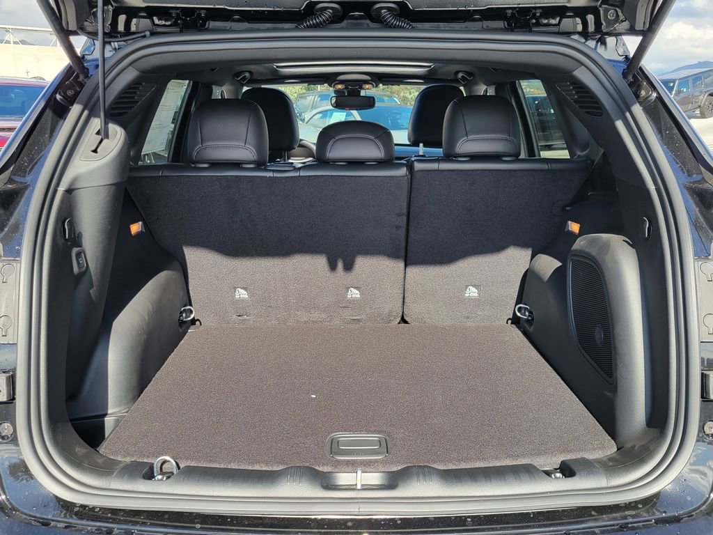 New 2026 Jeep Compass Latitude w/ Sun and Sound Group image 19