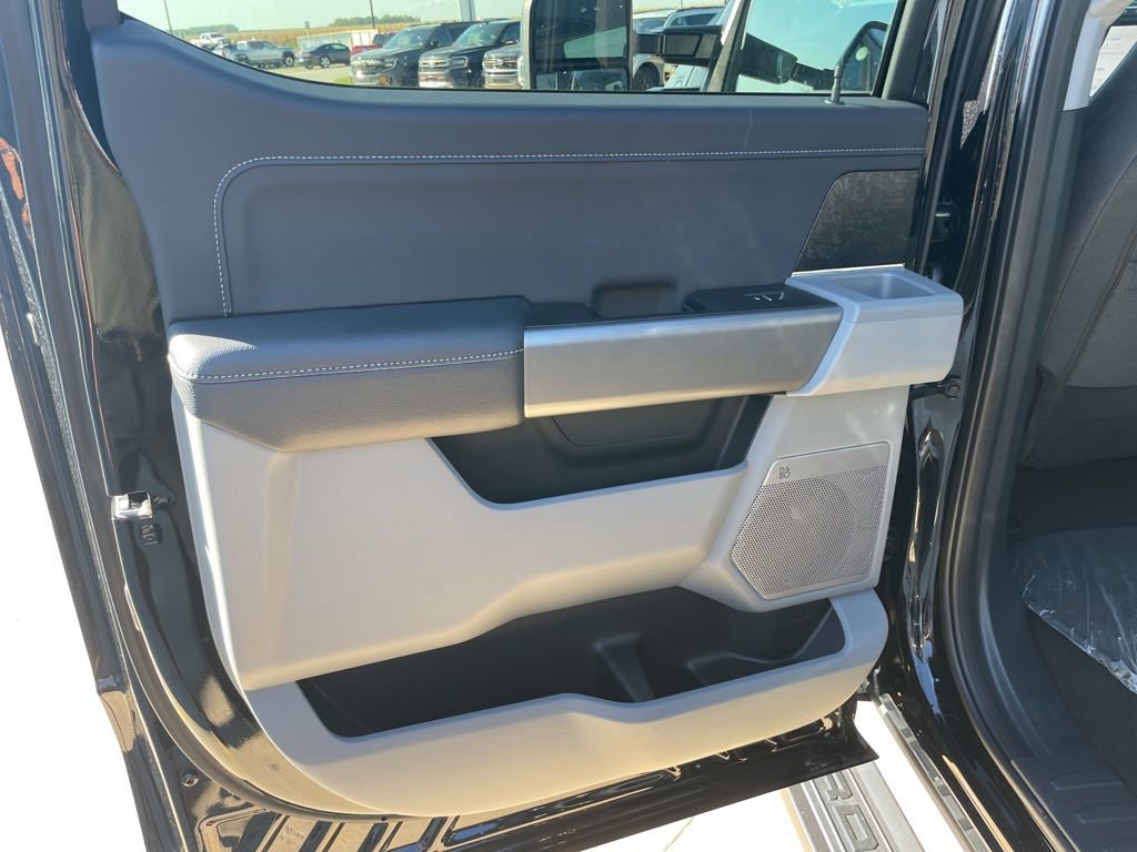 New 2026 Ford F250 XLT w/ XLT Premium Package image 22