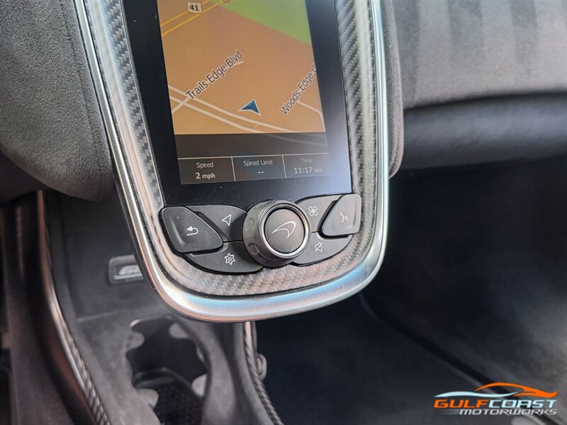 Used 2019 McLaren 600LT RWD image 19