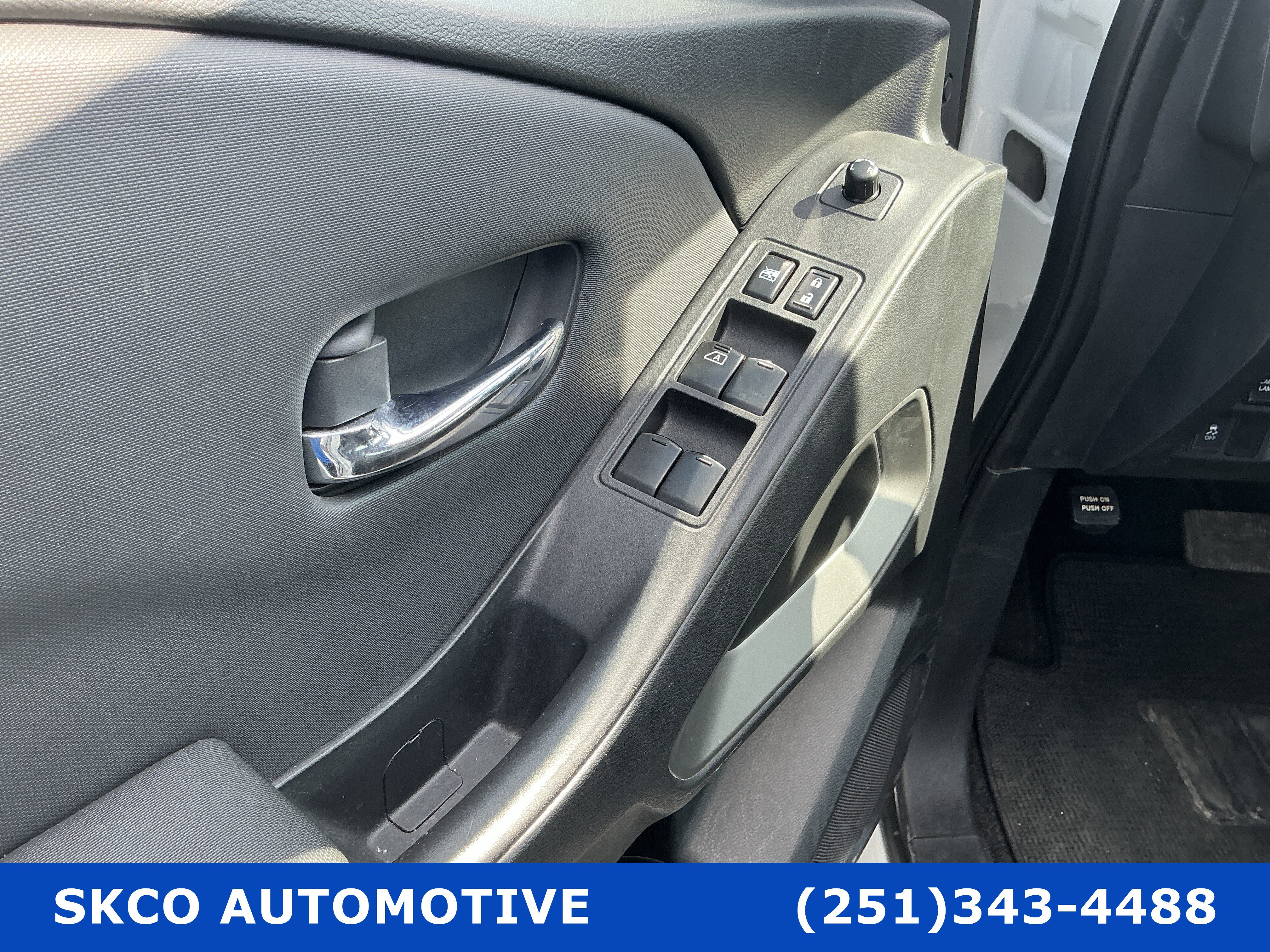 Used 2022 Nissan Frontier SV AWD/4WD image 22