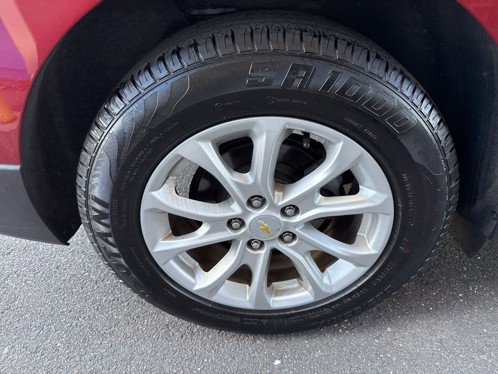 Used 2018 Chevrolet Equinox LT FWD image 13