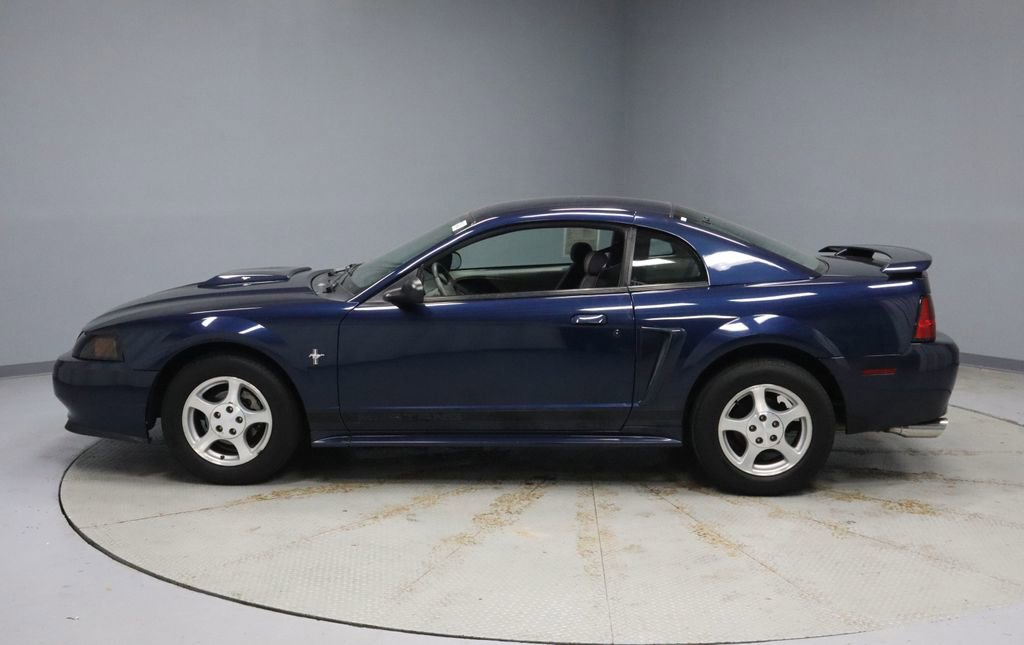 Used 2002 Ford Mustang Coupe image 7