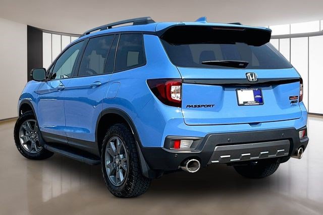 Certified 2025 Honda Passport TrailSport image 4