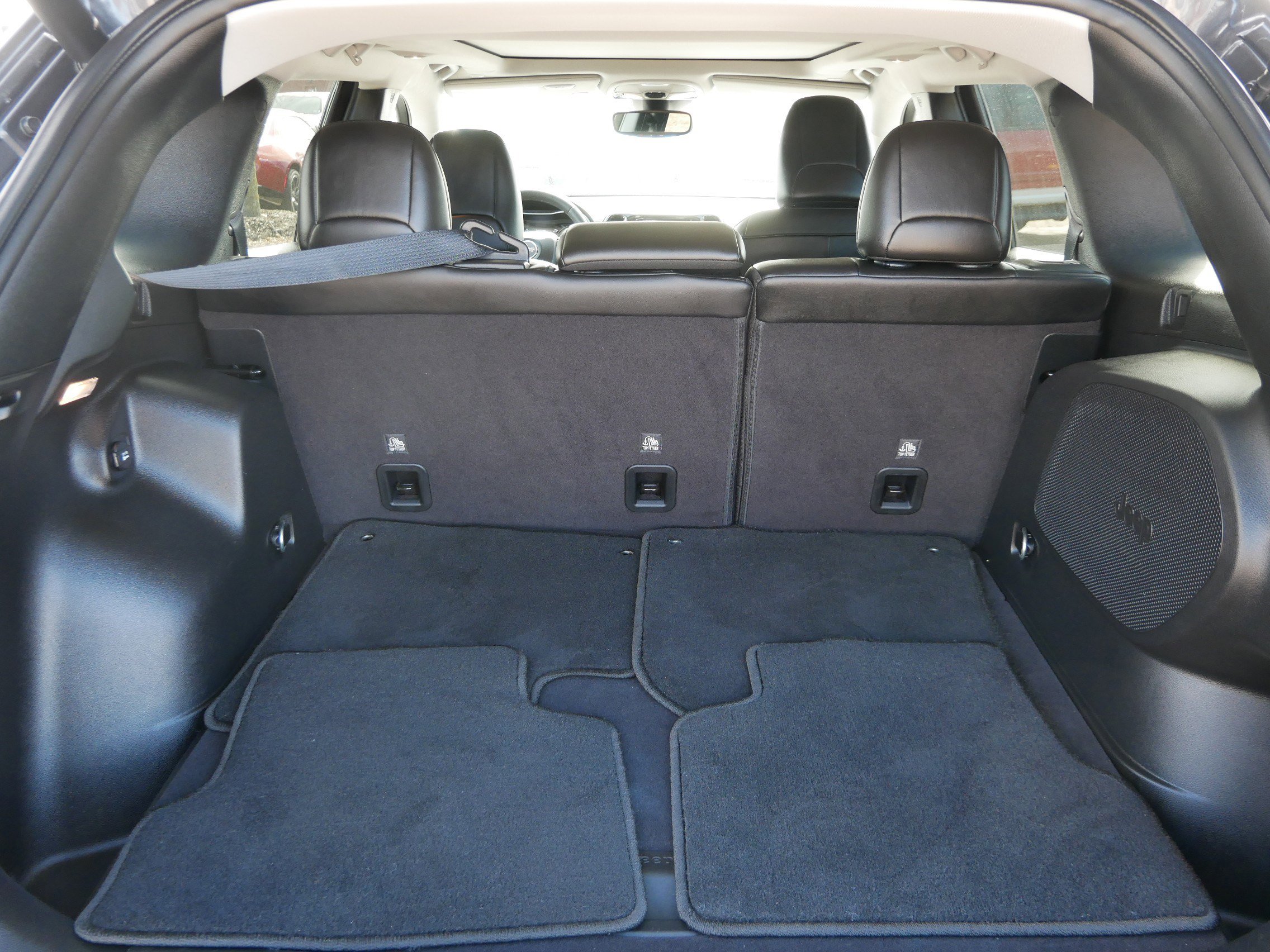 Certified 2022 Jeep Cherokee Limited image 18