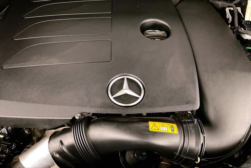 Used 2022 Mercedes-Benz GLE 350 4MATIC w/ Premium Package image 32