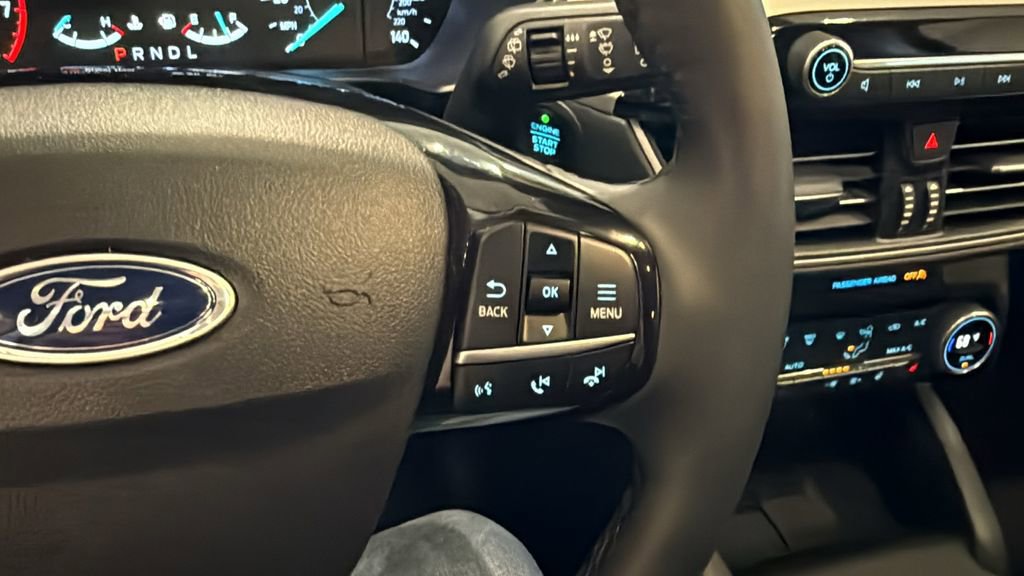 Used 2021 Ford Escape SEL image 32