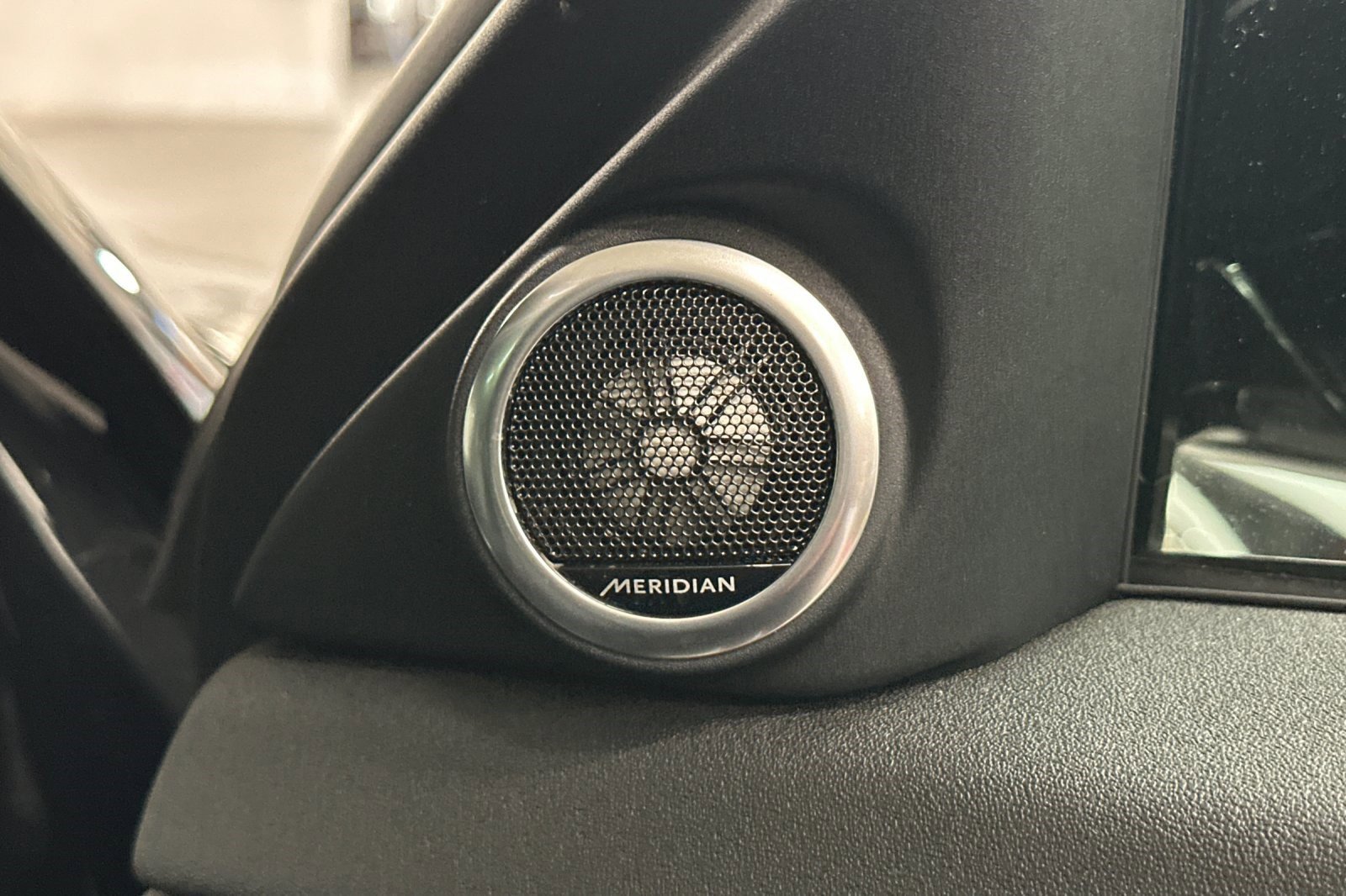 Used 2026 Land Rover Range Rover Evoque S image 16