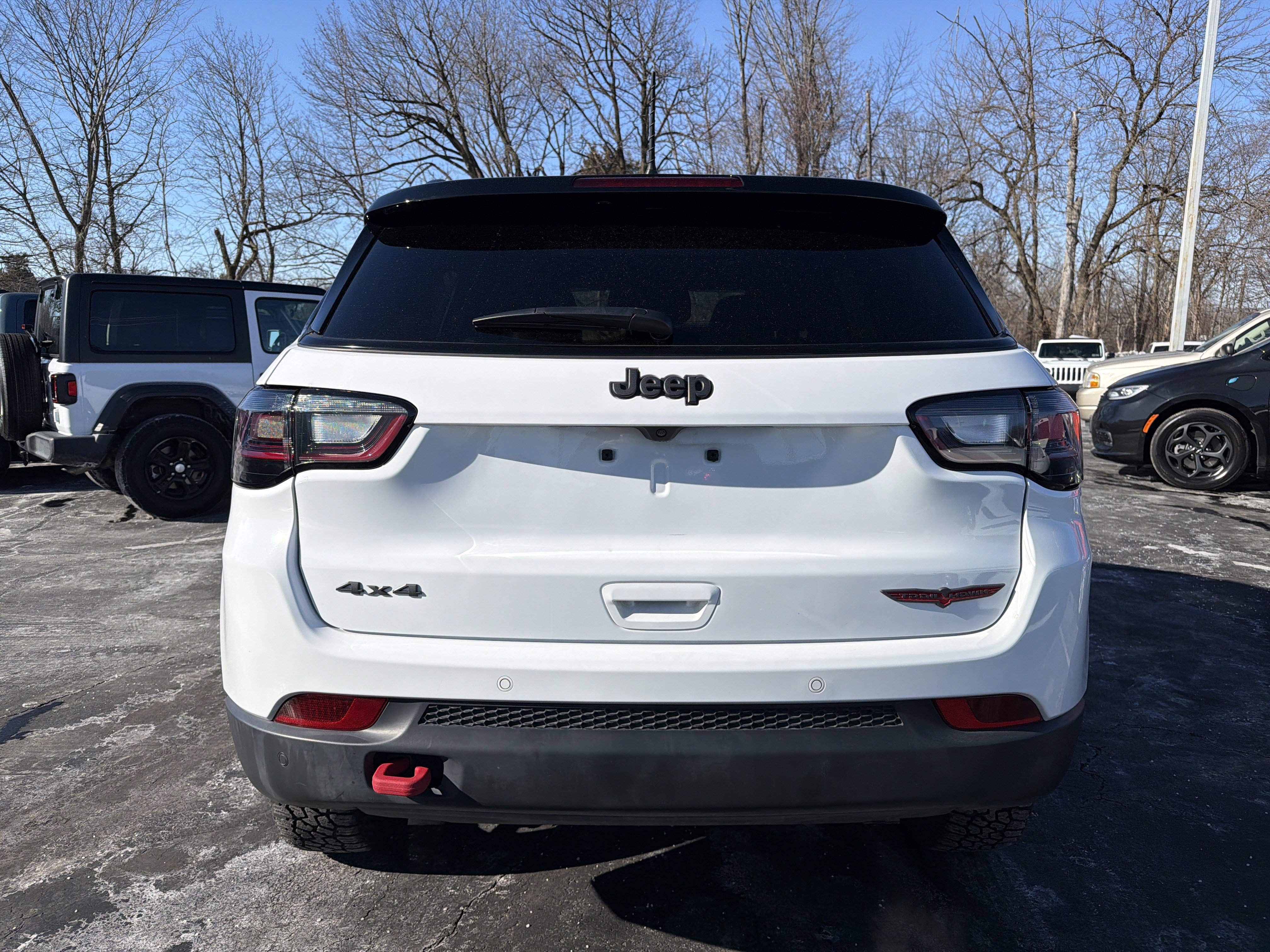 Used 2025 Jeep Compass Trailhawk w/ Trailhawk Elite Group image 6