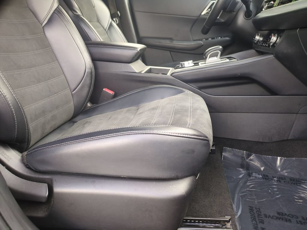 Used 2024 Mitsubishi Outlander FWD image 18