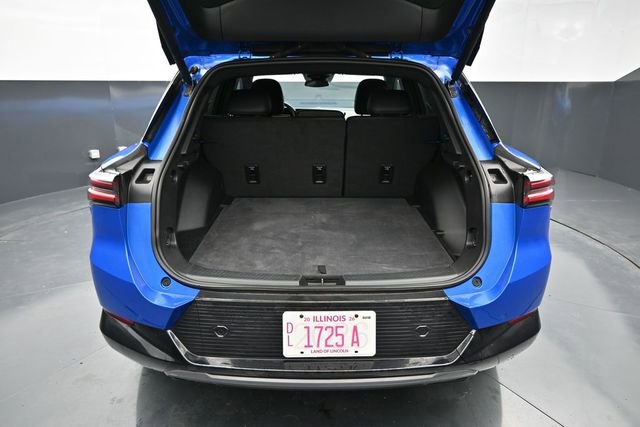 Used 2025 Chevrolet Equinox EV LT w/ Convenience Package FWD image 9